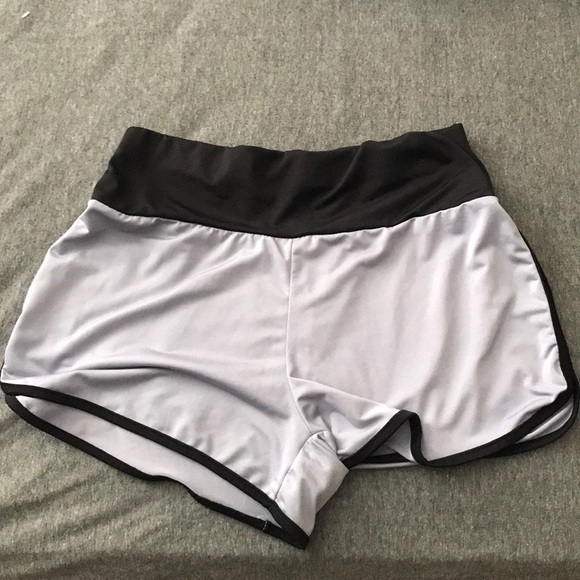 Small - Picture 1 of 1